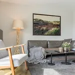 N 28 Bb